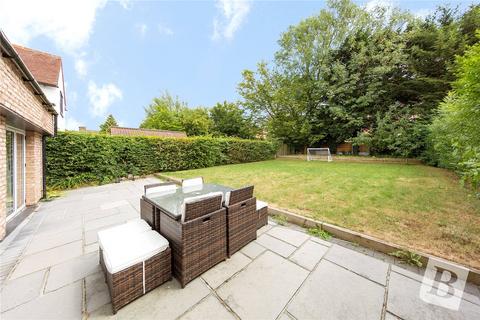 3 bedroom detached house to rent, Risebridge Road, Gidea Park, Essex, RM2