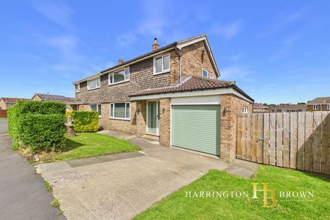 3 bedroom semi-detached house for sale, Rydal Mews, Consett