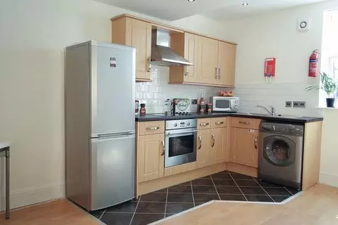 3 bedroom terraced house to rent - View 4