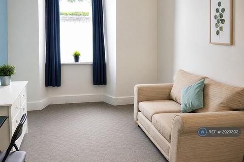 1 bedroom in a house share to rent, Market Street, Torquay, TQ1