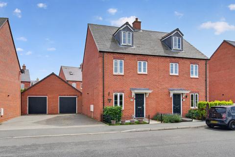 4 bedroom semi-detached house for sale, Holdenby Drive, Raunds, NN9