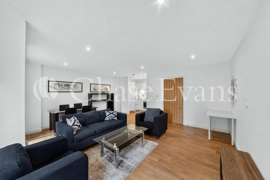 Apartment in Bow - More