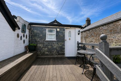 2 bedroom apartment for sale, North Street, Lostwithiel, Cornwall, PL22
