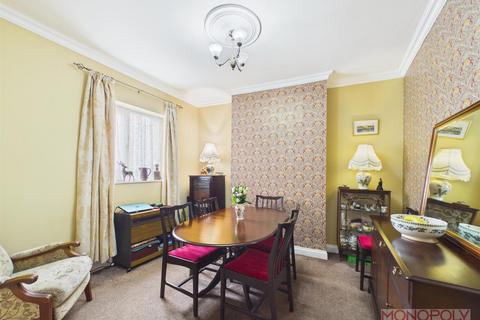 3 bedroom semi-detached house for sale, Ruabon Road, Wrexham