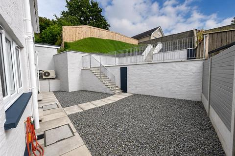 3 bedroom detached house for sale, Rhiw San Pedr, Llanybydder
