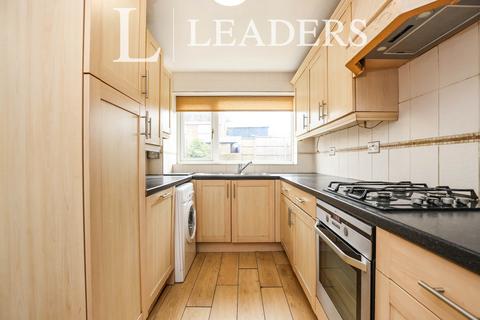 3 bedroom semi-detached house to rent, Cheviot Rise, Leamington Spa, CV32