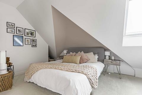 4 bedroom house for sale, Kings Terrace, Old Isleworth TW7