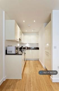 1 bedroom flat to rent, Stoke Road, Slough, SL2