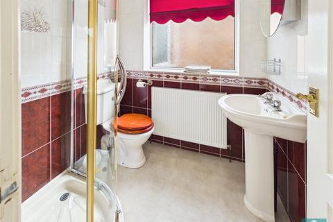 2 bedroom bungalow for sale, Rushcroft Road, Shaw OL2