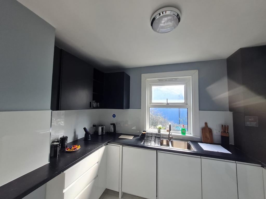 Apartment in London - View 5