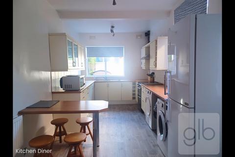 Terraced house - Sir Thomas Whites Road, Coventry