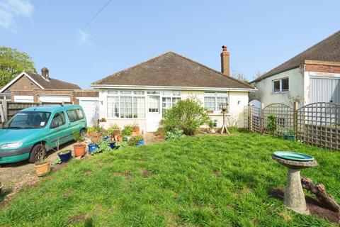 2 bedroom bungalow for sale, Maytree Avenue, Worthing, West Sussex, BN14