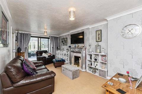 4 bedroom detached house for sale, Ashworth Road, Pontefract