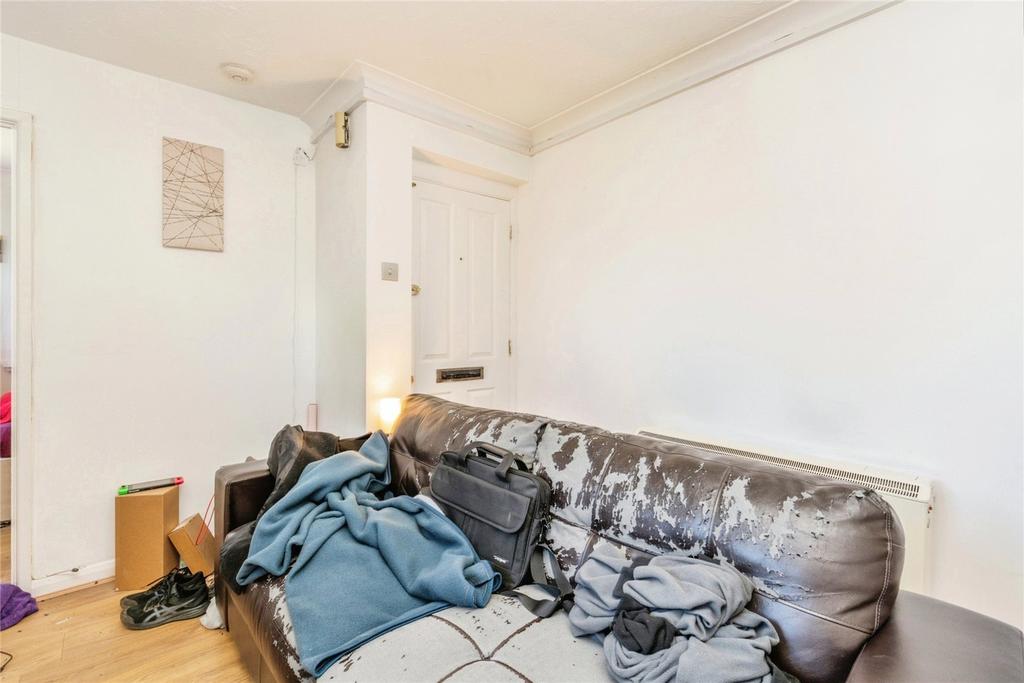 Apartment in Southampton, Western Docks, Hill - View 4