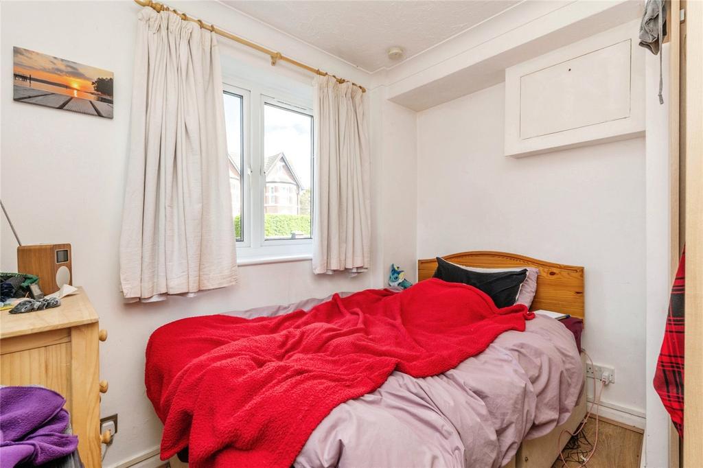 Apartment in Southampton, Western Docks, Hill - View 5