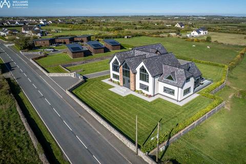 Rhostrehwfa, Llangefni, Anglesey, LL77