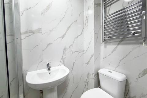 1 bedroom in a house share to rent, Spackmans Way, Slough