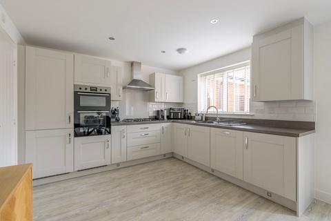 4 bedroom detached house for sale, Rawlinson Crescent, Bury St. Edmunds IP32