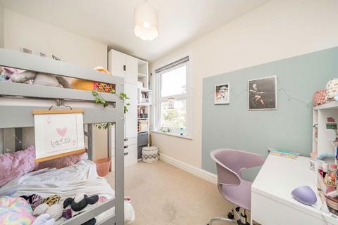 3 bedroom flat for sale, Woodlands Avenue, LONDON N3