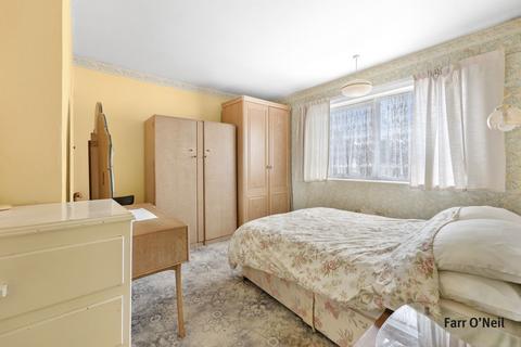 3 bedroom semi-detached house for sale, Thaxted Road, Buckhurst Hill, IG9