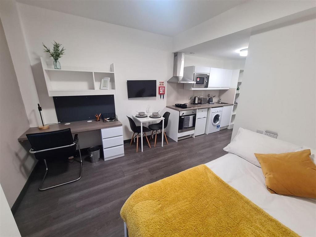 Apartment in Newcastle upon Tyne, Grainger Town, Tyne and Wear - View 3
