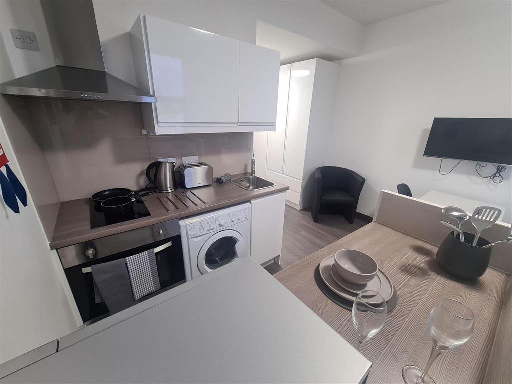 Apartment in Newcastle upon Tyne, Grainger Town, Tyne and Wear - View 4