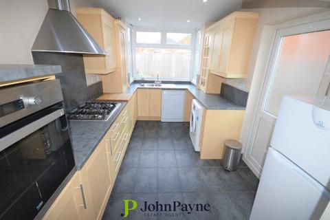 3 bedroom semi-detached house to rent, Despard Road, Eastern Green, Coventry, CV5