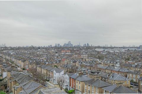 1 bedroom flat to rent, Top Floor Studio Apartment with Stunning Park Views ?  Park House, Finsbury Park