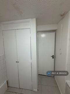 1 bedroom flat to rent, Barbot Close, London, N9