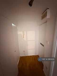 1 bedroom flat to rent, Barbot Close, London, N9