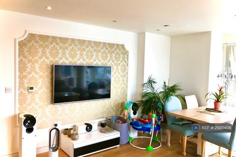 2 bedroom flat to rent, Railway Terrace, Slough, SL2