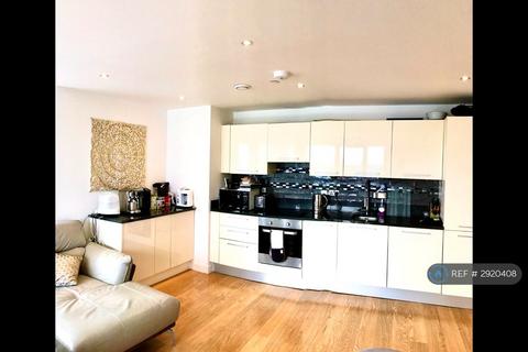 2 bedroom flat to rent, Railway Terrace, Slough, SL2