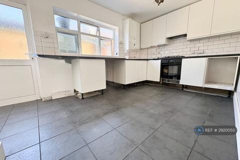 4 bedroom flat to rent, Holloway, London, N19