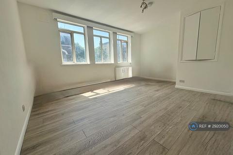 4 bedroom flat to rent, Holloway, London, N19