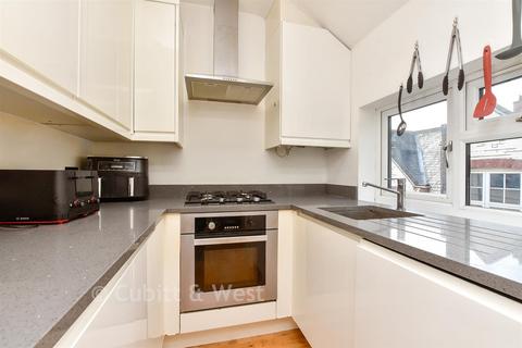 2 bedroom apartment for sale, 18 Avenue Road, Sutton SM2