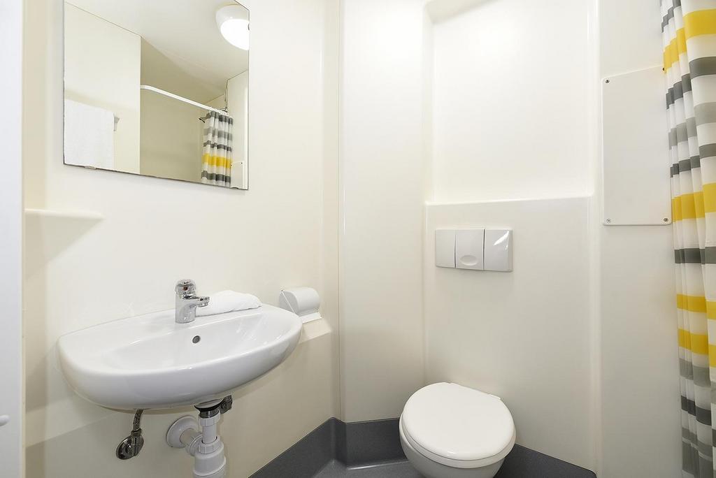 Apartment in Glasgow - View 5