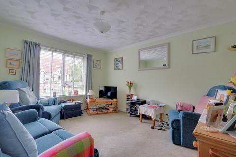 2 bedroom flat for sale, Norfolk House, Oaklands Road, Havant