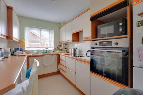 2 bedroom flat for sale, Norfolk House, Oaklands Road, Havant