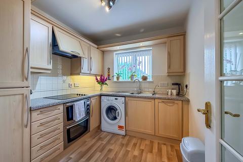 1 bedroom retirement property for sale, Marshside Road, Southport PR9