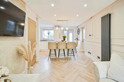 3 bedroom semi-detached house for sale, Fern Lea View, Stanningley, Pudsey