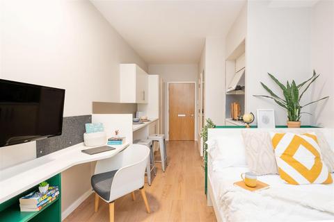 Studio to rent, Brougham Hayes, Bath BA2