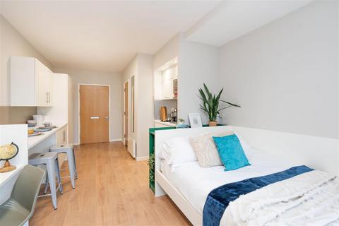 Studio to rent, Brougham Hayes, Bath BA2