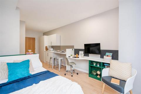 Studio to rent, Brougham Hayes, Bath BA2