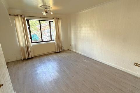 1 bedroom maisonette for sale, Raddlebarn Farm Drive, Birmingham B29