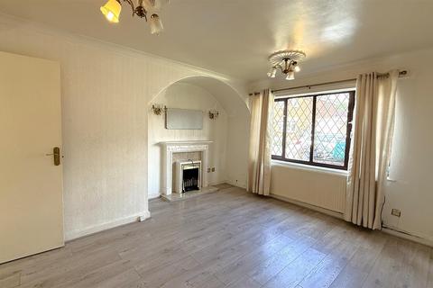 1 bedroom maisonette for sale, Raddlebarn Farm Drive, Birmingham B29