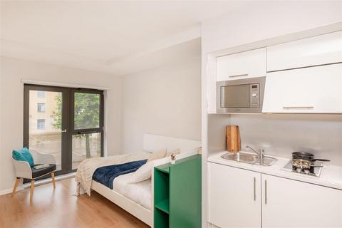 Studio to rent, Brougham Hayes, Bath BA2