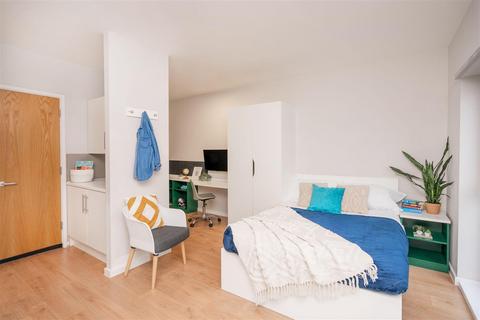 Studio to rent, Brougham Hayes, Bath BA2