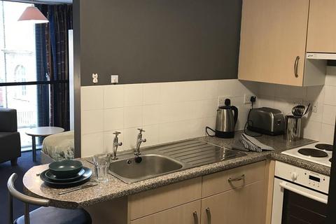 Studio to rent, Lady Lawson Street, Edinburgh EH3