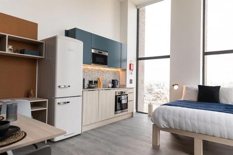 Studio to rent, John Street, Glasgow G1
