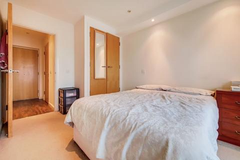 1 bedroom flat to rent, Deptford High Street, London, SE8